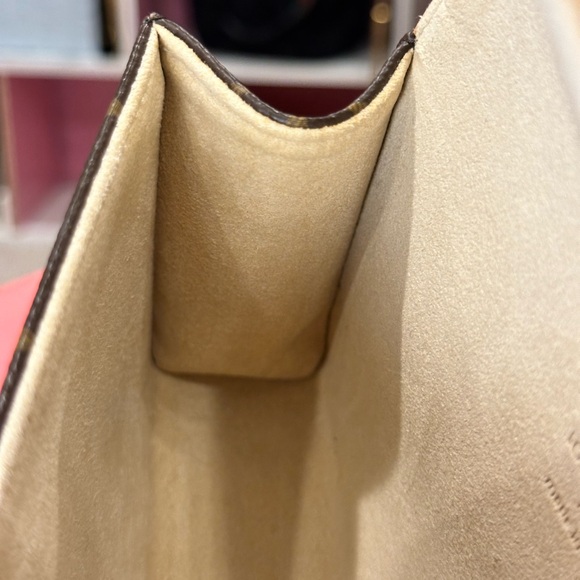 Louis Vuitton Pochette Florentine Belt Bag M - Picture 12 of 15